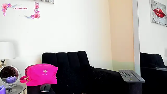 Snapshot of its__angelica_ chatting on 11, 6, 2026 its angelica online show from 11, 6, 2026