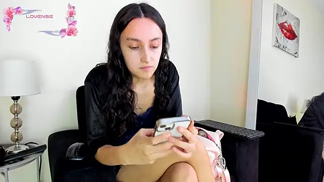 Snapshot of its__angelica_ chatting on 22, 6, 2026 its angelica online show from 22, 6, 2026