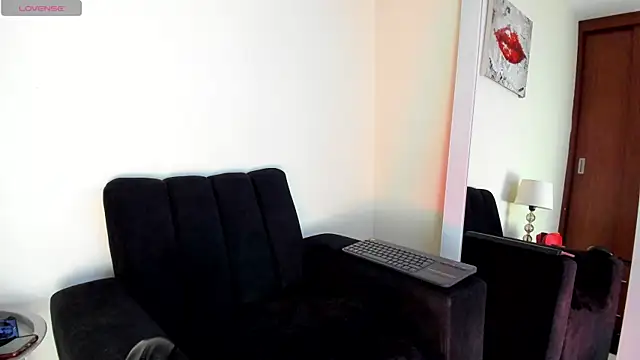 Snapshot of victoria__lace_ chatting on 20, 6, 2026 victoria lace online show from 20, 6, 2026