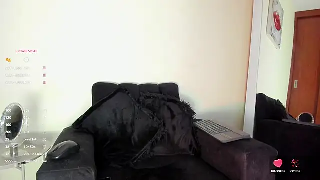 victoria  lace  online show from 18, 9, 2025