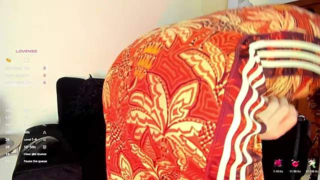 victoria  lace  online show from 30, 11, 2025