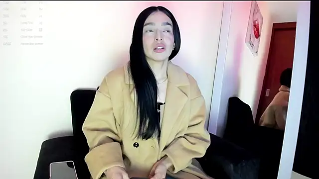 victoria  lace  online show from 18, 3, 2025