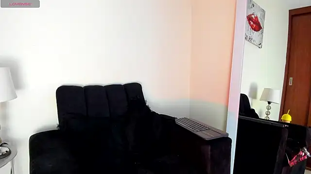 Snapshot of victoria__lace_ chatting on 19, 7, 2026 victoria lace online show from 19, 7, 2026