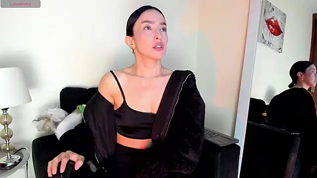 Snapshot of victoria__lace_ chatting on 15, 6, 2026 victoria lace online show from 15, 6, 2026