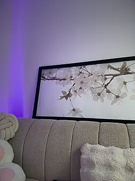 tuckersabrina online show from 28, 11, 2025