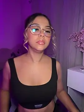 tuckersabrina online show from 1, 10, 2025