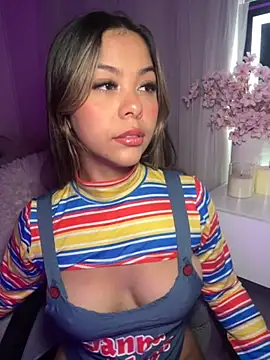 tuckersabrina online show from 18, 10, 2025