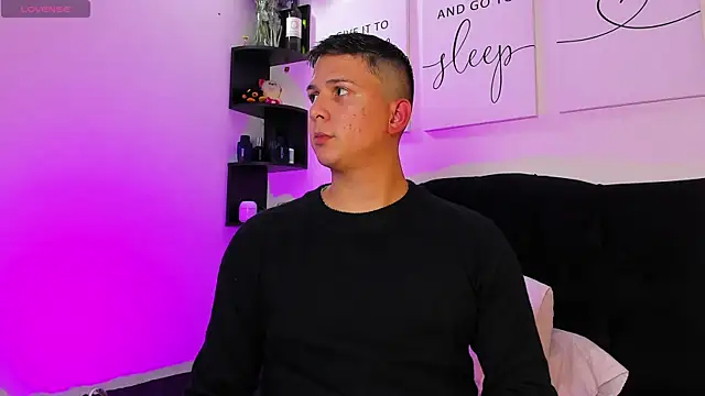 Snapshot of ANDREZALVAREZ chatting on 25, 1, 2025 ANDREZALVAREZ online show from 25, 1, 2025