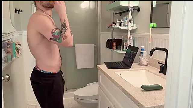 DaddydayDrinkzz online show from 2, 2, 2025