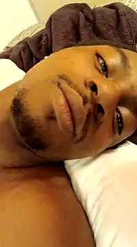 lightskinnbrazzy online show from 20, 3, 2025