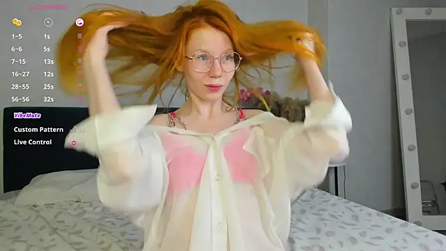 Esme Runn online show from 14, 10, 2025