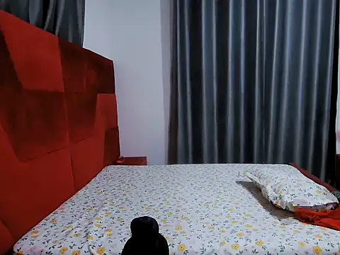 Crystal x ebony online show from 22, 6, 2026