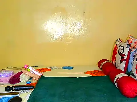 Down to earth girl online show from 14, 10, 2025