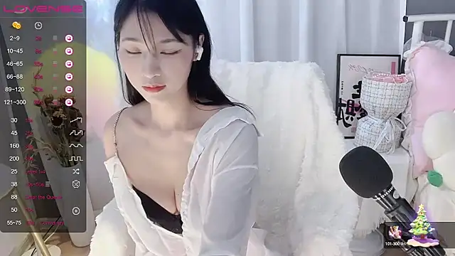 -Jolene-688- online show from 11, 3, 2025