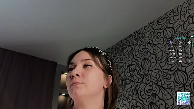 ZaraCrumpton online show from 10, 2, 2025