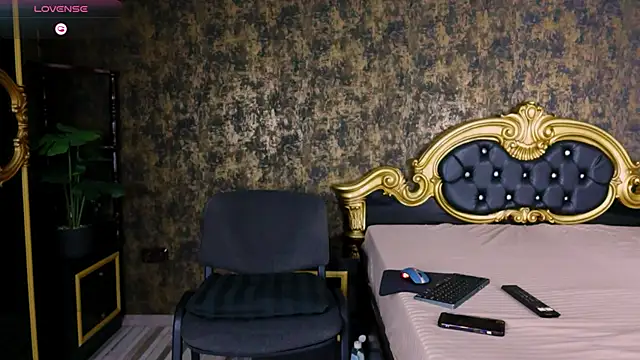 AaronMuscle online show from 8, 9, 2025