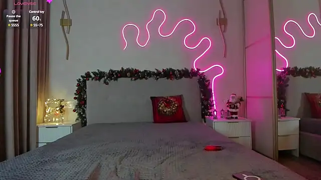 Snapshot of flora_off chatting on 9, 1, 2025 flora off online show from 9, 1, 2025