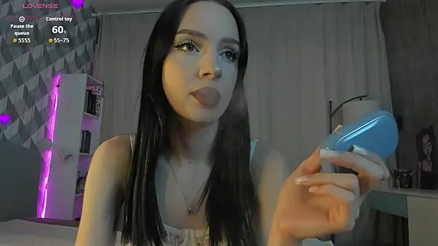 flora off online show from 20, 12, 2025