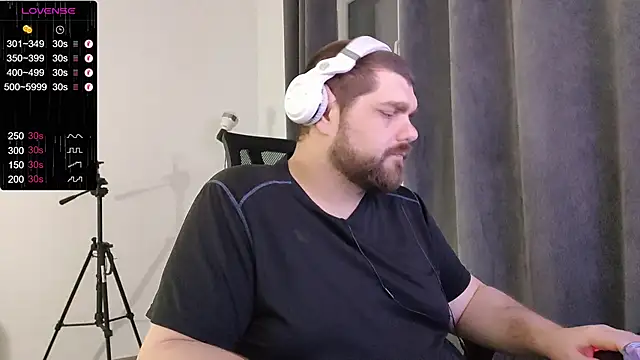 Snapshot of KingMarti chatting on 1, 2, 2026 KingMarti online show from 1, 2, 2026