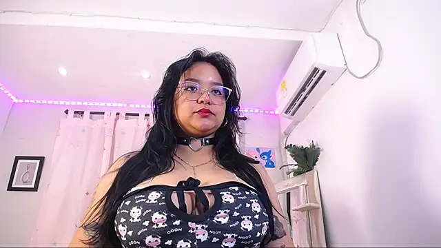 alaia 03 online show from 24, 9, 2025