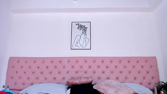 CarolinaGlamour online show from 7, 11, 2025