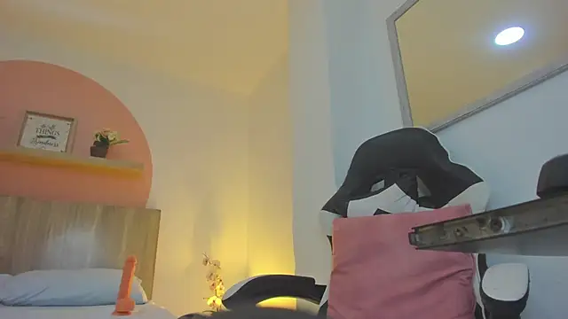 evelin leroy online show from 13, 9, 2025