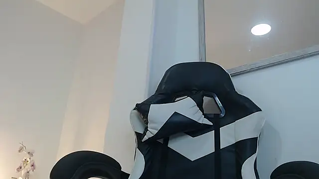 evelin leroy online show from 27, 10, 2025