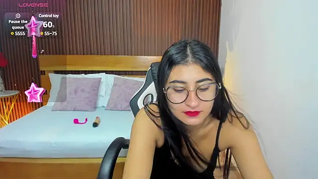 evelin leroy online show from 17, 3, 2025