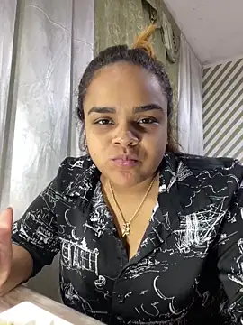 Snapshot of Evabigass chatting on 4, 2, 2026 Evabigass online show from 4, 2, 2026