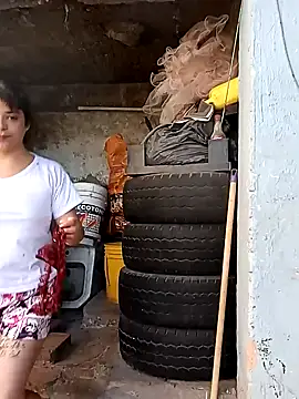 Elvishcassie  online show from 22, 1, 2025