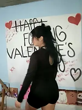 Elvishcassie  online show from 20, 2, 2025