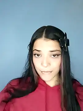 Elvishcassie  online show from 5, 2, 2025