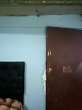 Elvishcassie  online show from 13, 3, 2025