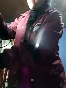 Elvishcassie  online show from 18, 3, 2026