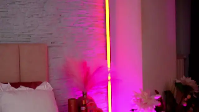 RachelSwaan online show from 11, 2, 2026