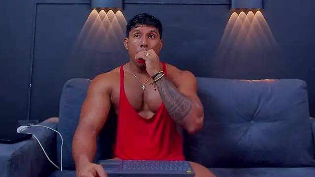 CallumMuscle online show from 7, 2, 2025