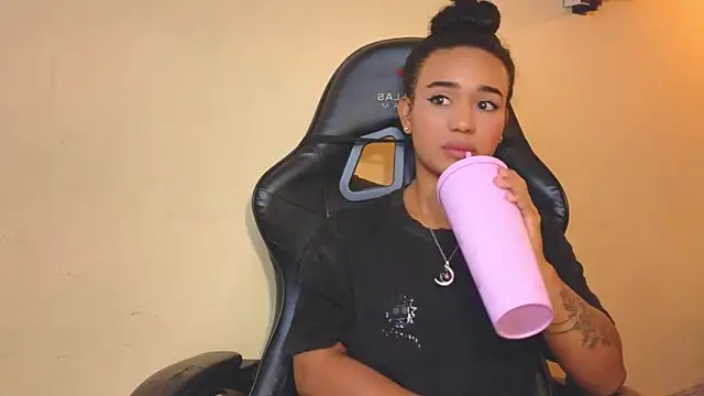 evafoxs online show from 21, 11, 2025