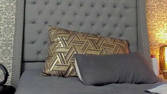 evafoxs online show from 13, 3, 2025