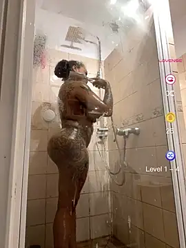 BabyFannyxx online show from 29, 4, 2026
