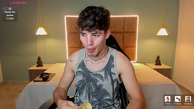 AlejooTwink online show from 14, 6, 2026