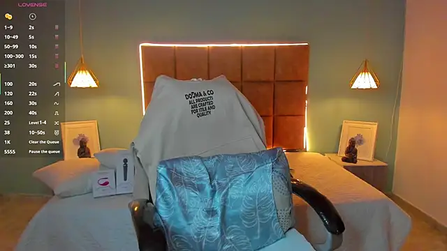 AlejooTwink online show from 13, 10, 2025