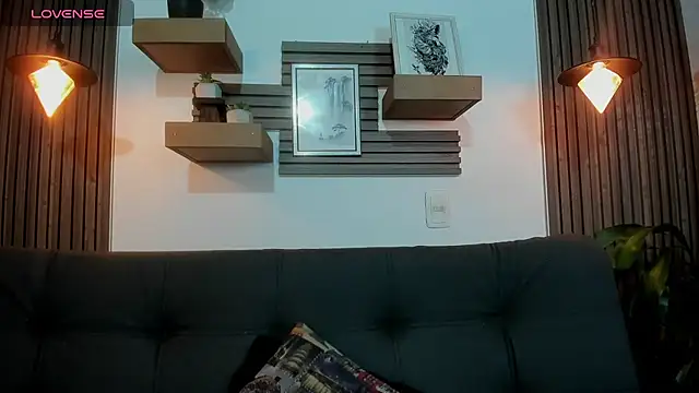 Layla 707 online show from 14, 10, 2025