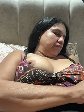 Snapshot of siri_duque chatting on 28, 5, 2026 siri duque online show from 28, 5, 2026