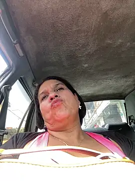Snapshot of siri_duque chatting on 28, 4, 2026 siri duque online show from 28, 4, 2026