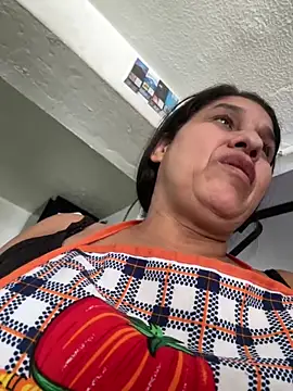Snapshot of siri_duque chatting on 22, 4, 2026 siri duque online show from 22, 4, 2026