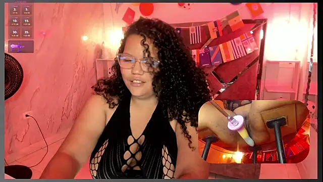 Snapshot of MhiaRey chatting on 16, 7, 2026 MhiaRey online show from 16, 7, 2026