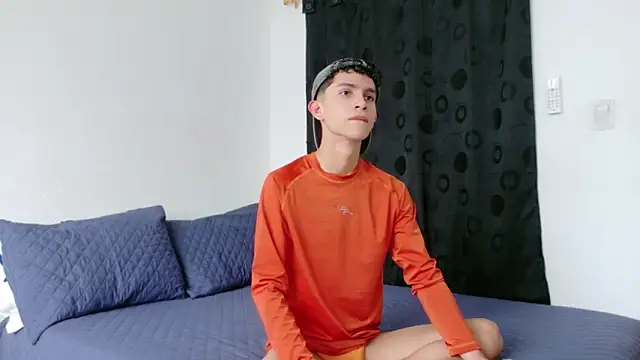 Noah tyler  online show from 26, 11, 2025