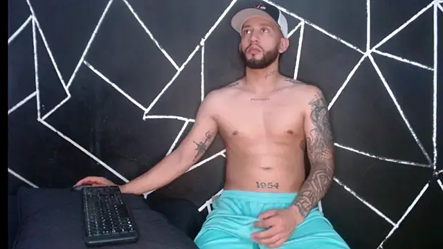 Snapshot of maxXximo777 chatting on 5, 12, 2024 maxXximo777 online show from 5, 12, 2024