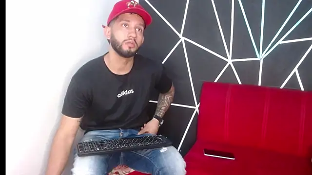 Snapshot of maxXximo777 chatting on 7, 12, 2024 maxXximo777 online show from 7, 12, 2024