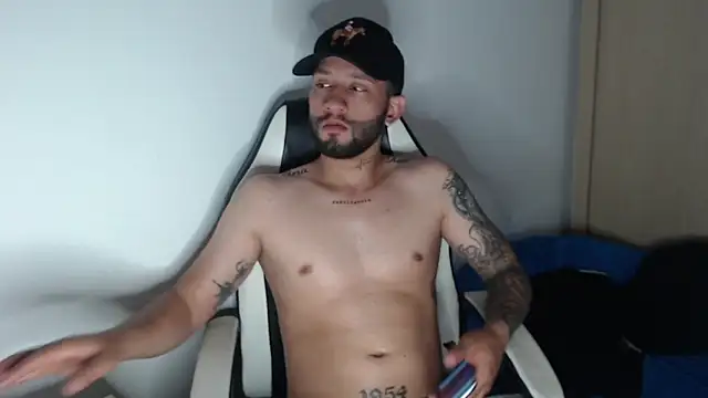 Snapshot of maxXximo777 chatting on 4, 3, 2025 maxXximo777 online show from 4, 3, 2025